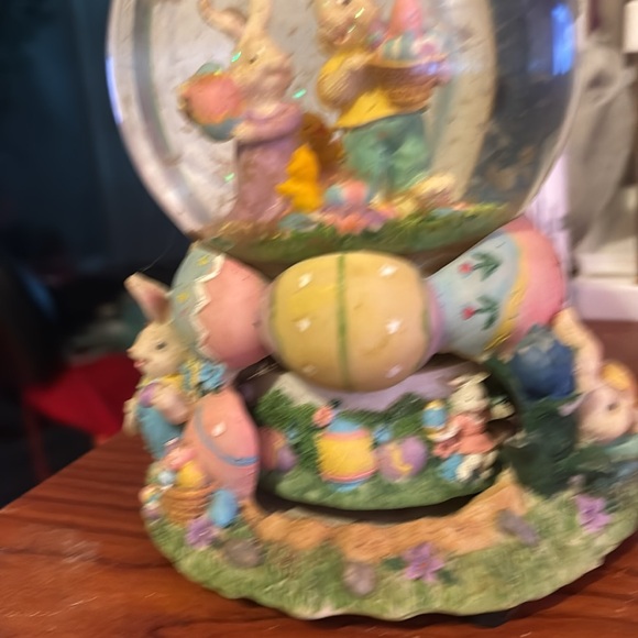 Beautiful music box rotates video included - Picture 3 of 5